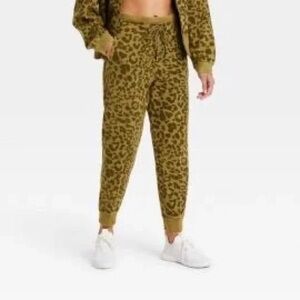 Joy Lab Women's Leopard Print French Terry Pull-on Jogger Pants